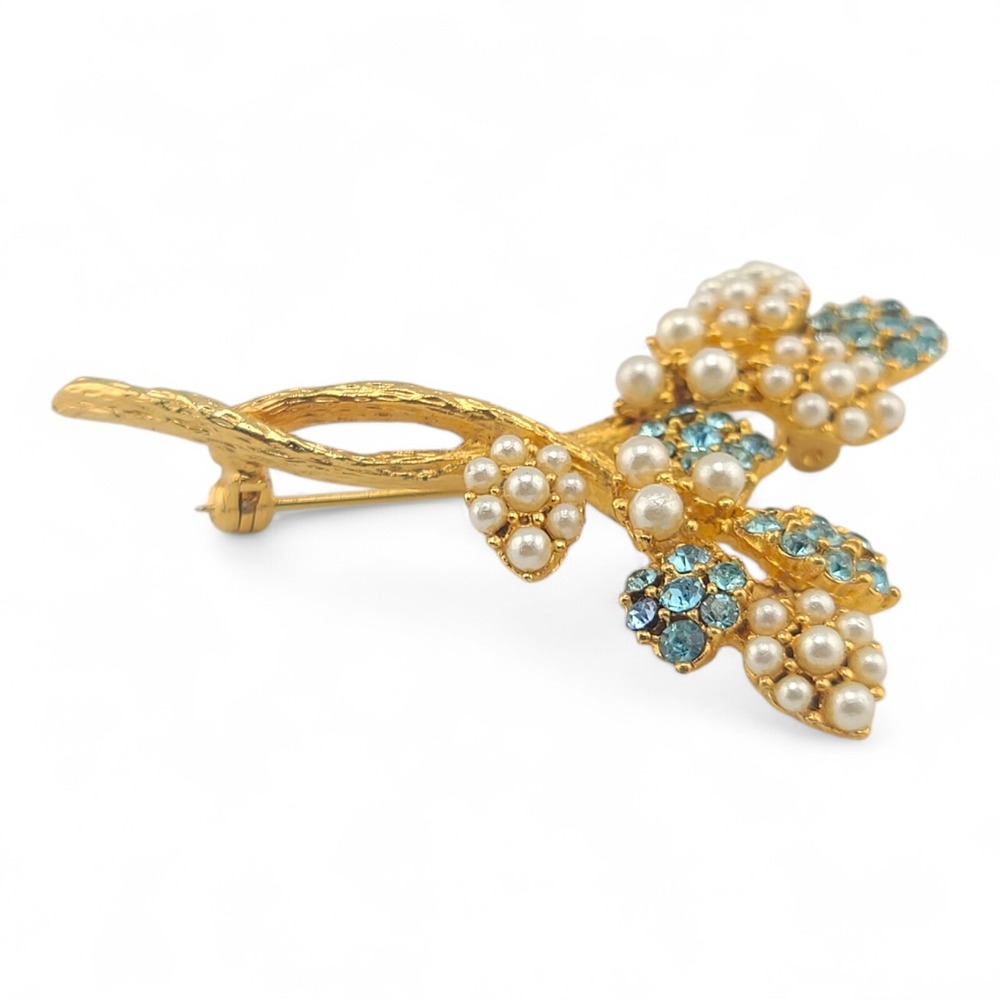 Vintage BSK Gold Tone Aquamarine Blue Rhinestone And Faux Pearl Brooch Pin Spray
